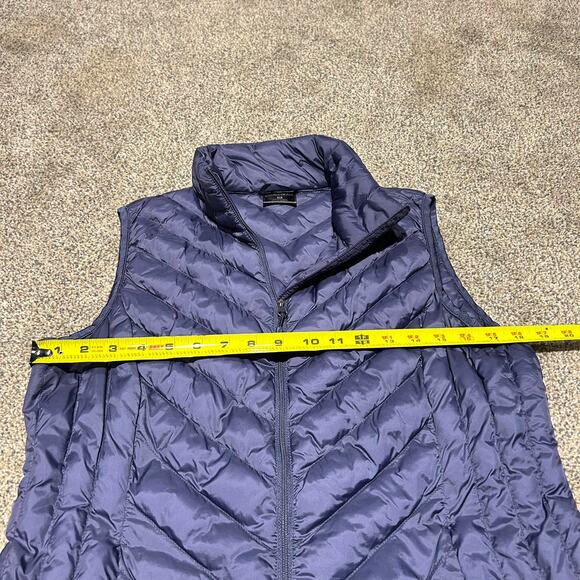 32 Degree Heat Women's Lightweight Purple Vest - Size Medium - Picture 3 of 5